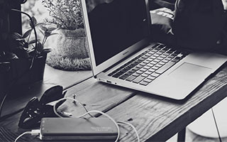 英超哨声一响贝蒂斯就不对劲，篮板被抢爆太反常—细节比比分更刺眼，开云